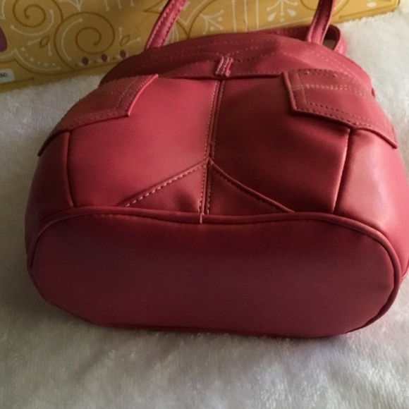 Girly Girl Chic Pink Mini Purse 👛 - Picture 8 of 8