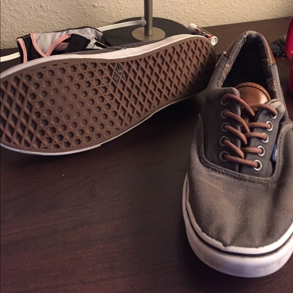 Vans off the wall - Picture 2 of 3