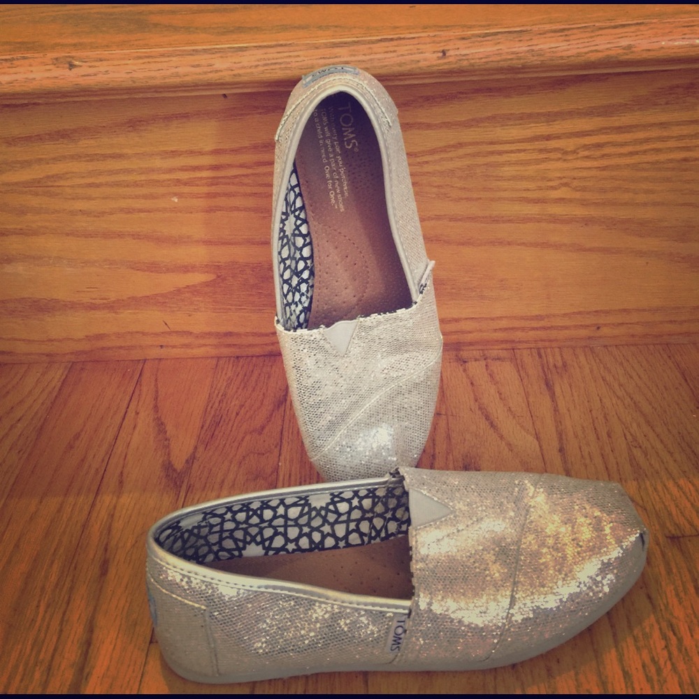 Sparkly Toms!!!