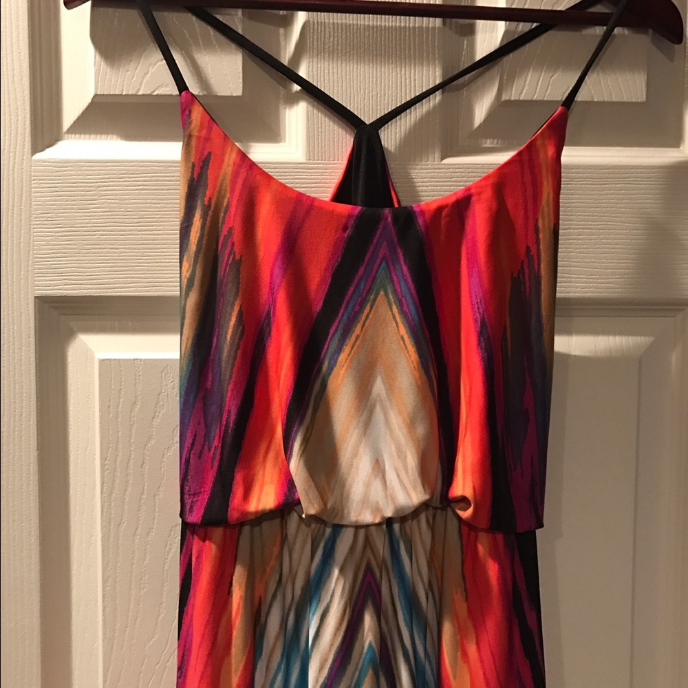 Maxi dress in summer colors, vibrant print in S