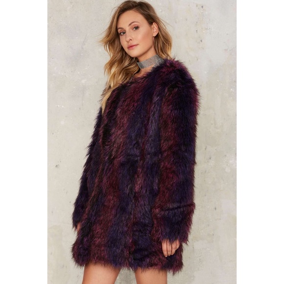 NWT Nasty Gal Power Through Faux Fur Coat - Picture 3 of 4
