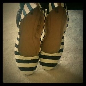 Black and white flats