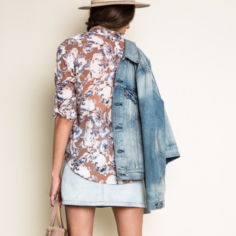 Floral Faux Wrap Top - Picture 3 of 4