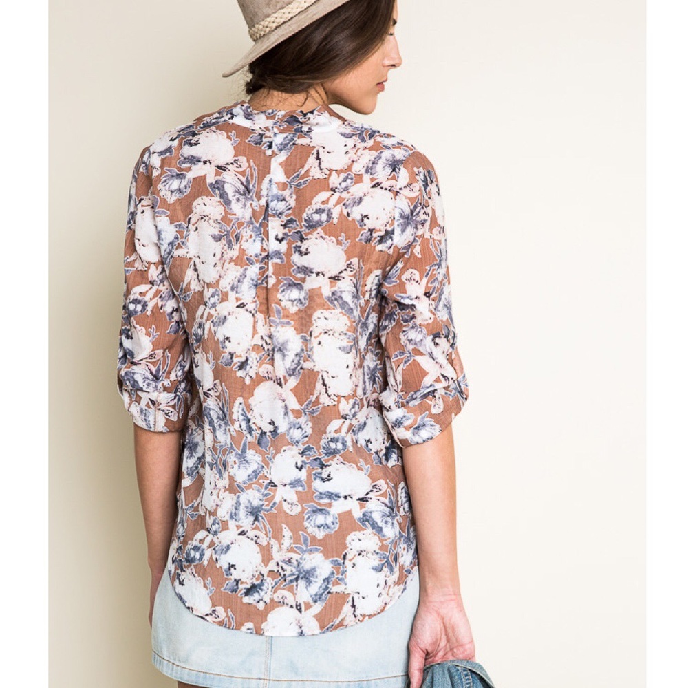 Floral Faux Wrap Top - Picture 4 of 4