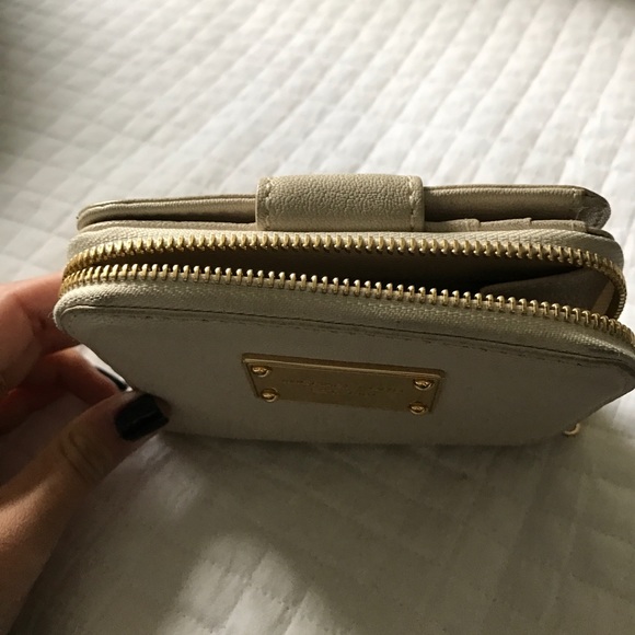 Michael Kors Wallet - Picture 2 of 2