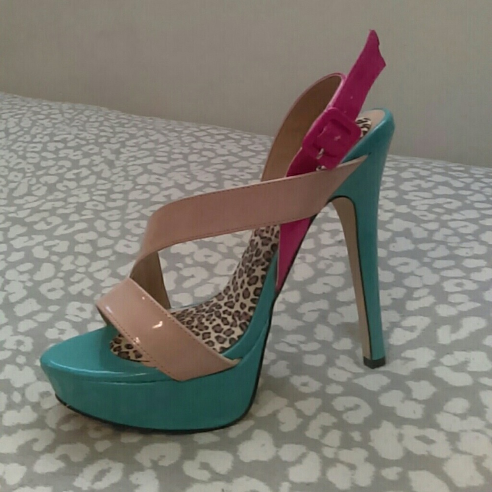 Shoe Dazzle platform heels