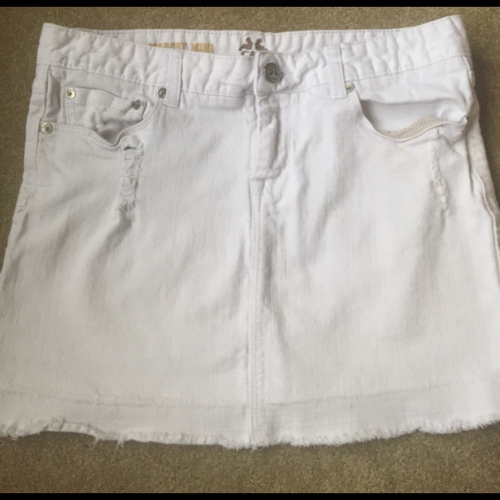 White jean mini skirt