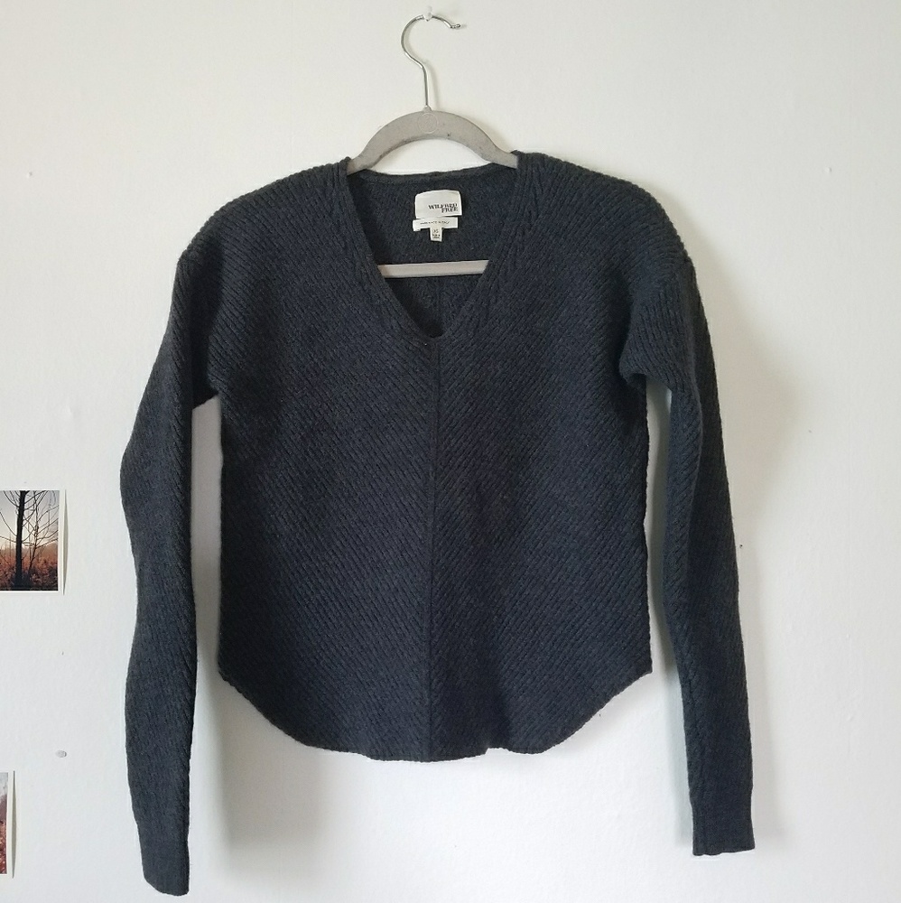 Aritzia Wilfred Free Wolter Sweater
