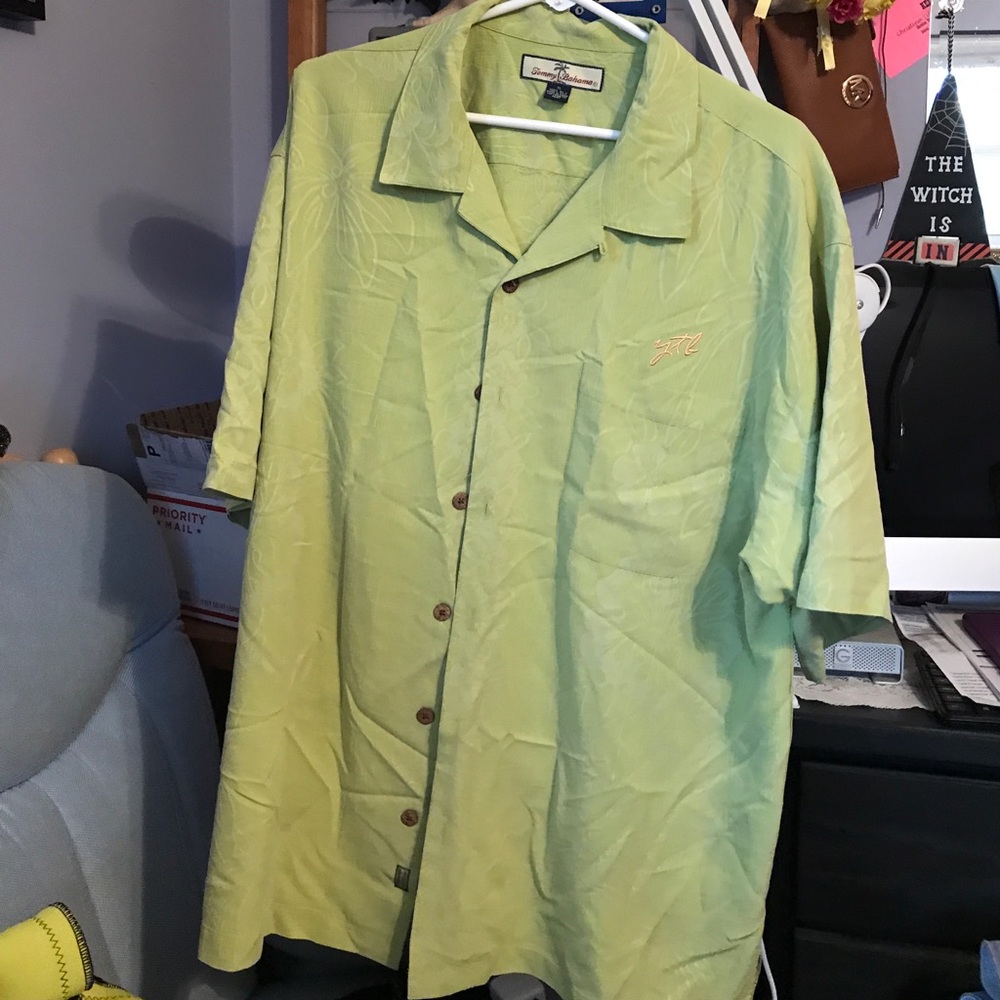 Tommy Bahama 100 sold Hawaiian shirt