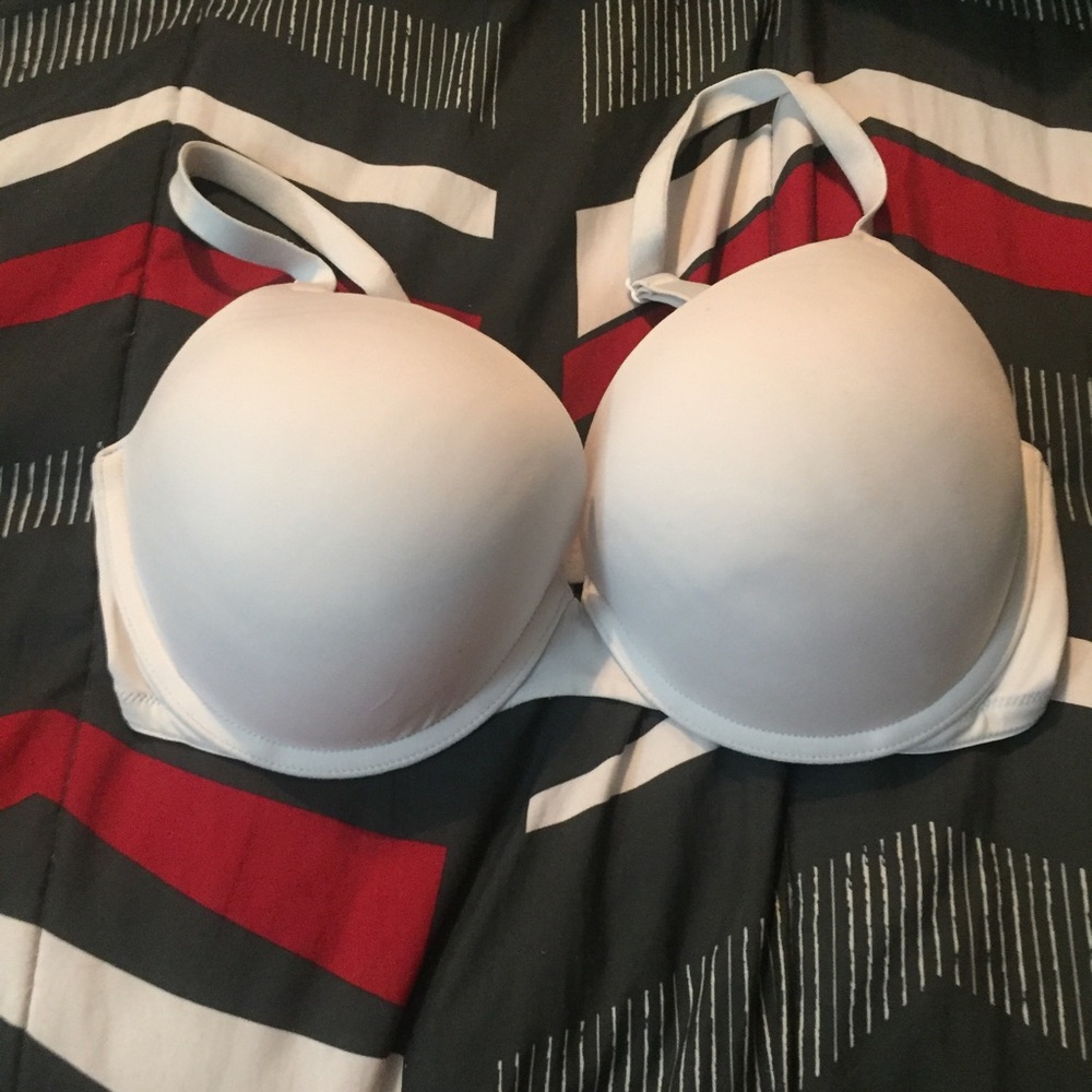 White VS PINK 34DD bra