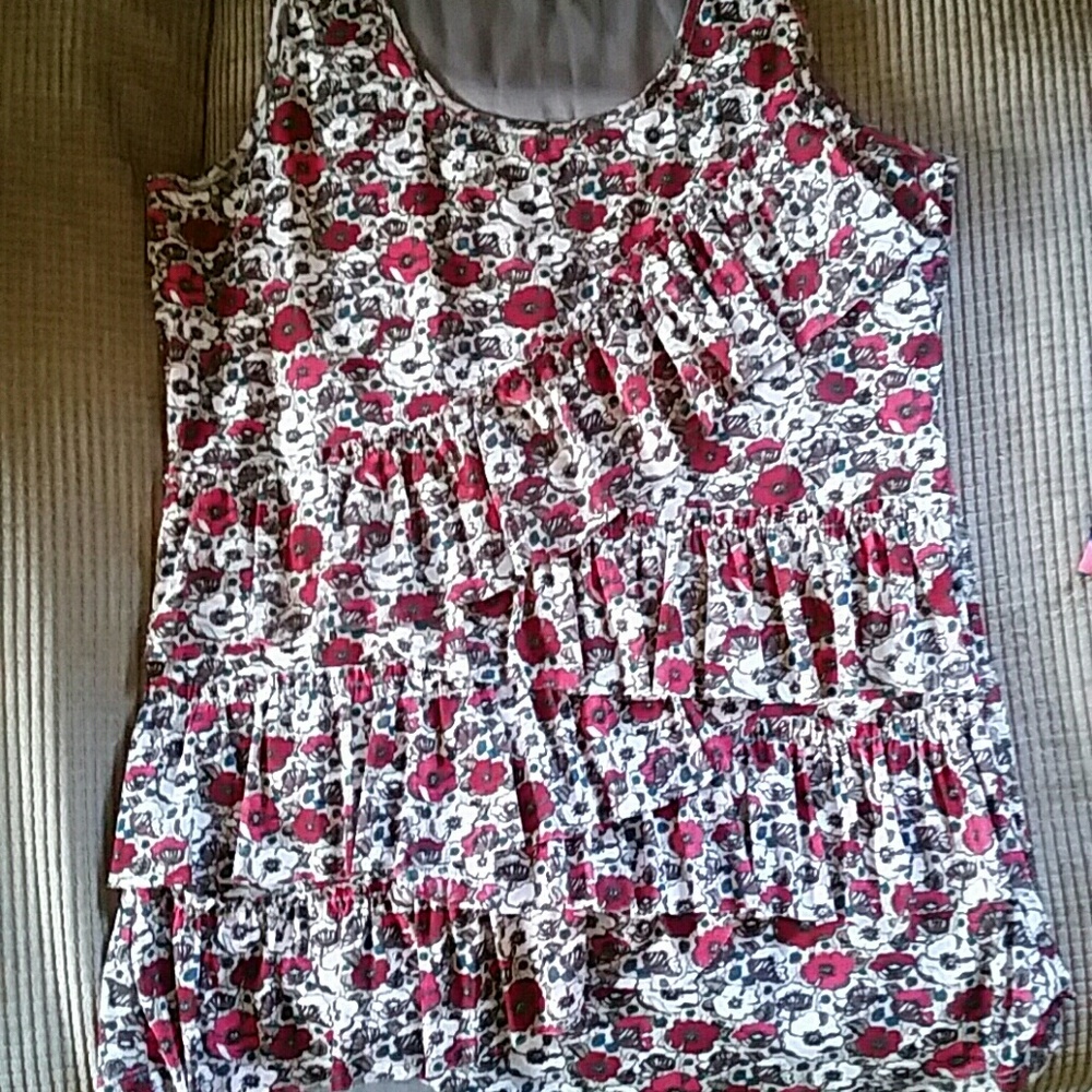 Floral ruffle tank