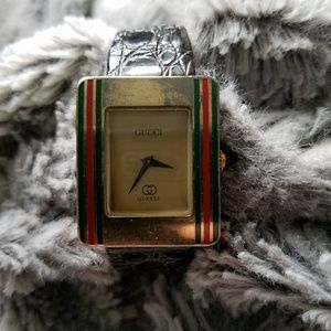 Authentic Gucci unisex watch Circa 1970