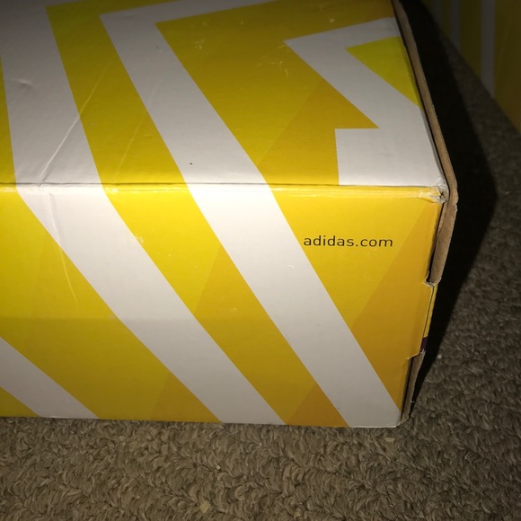 Box - Picture 4 of 4