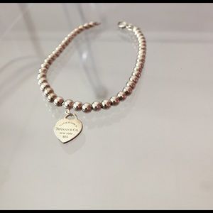 Tiffany silver bead bracelet with pink heart