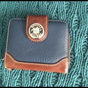 Dooney & Bourke wallet