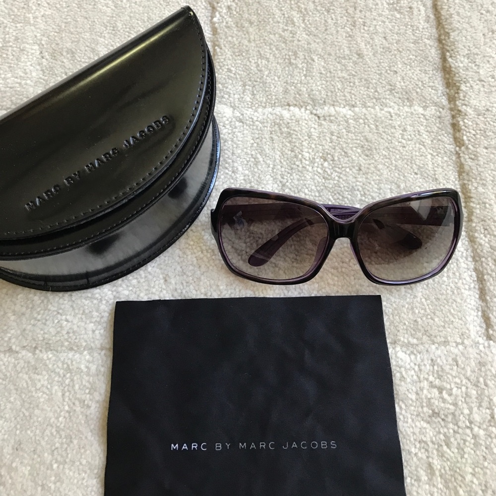 MBMJ tortoise + purple sunglasses