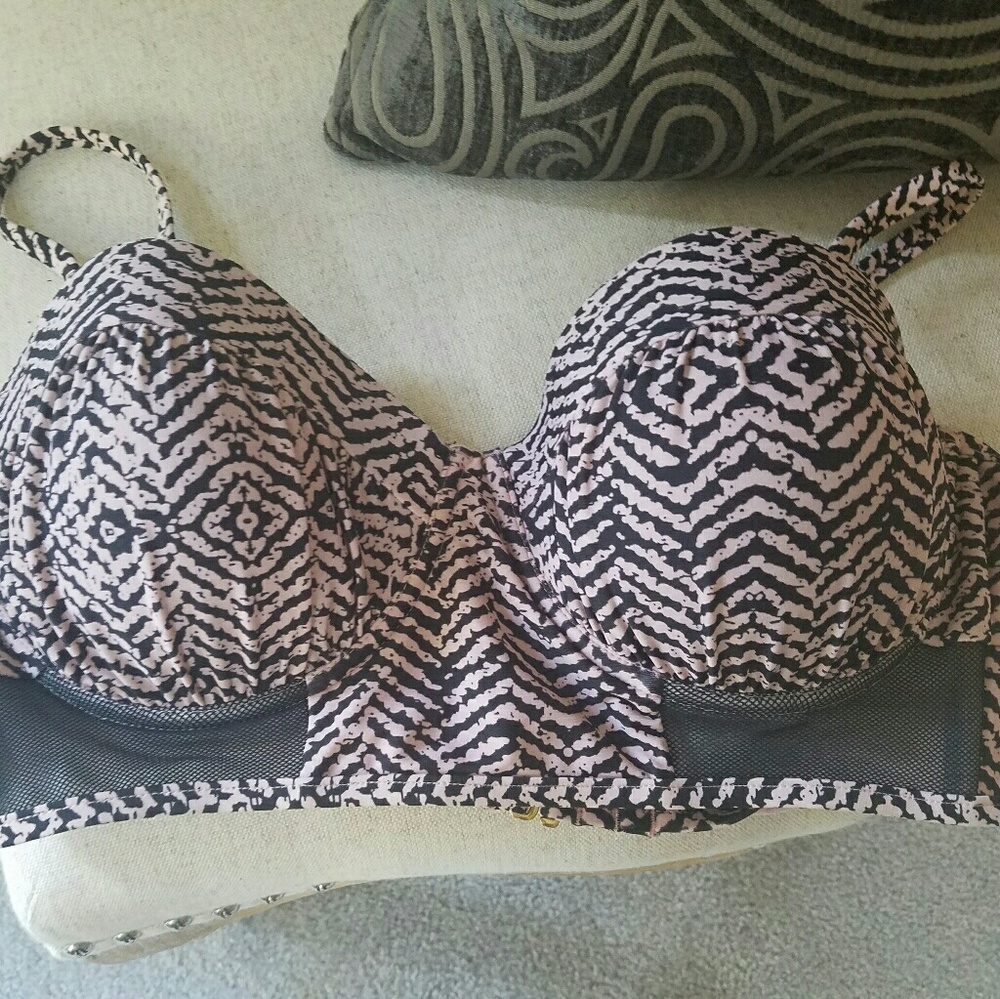 Push up bikini top