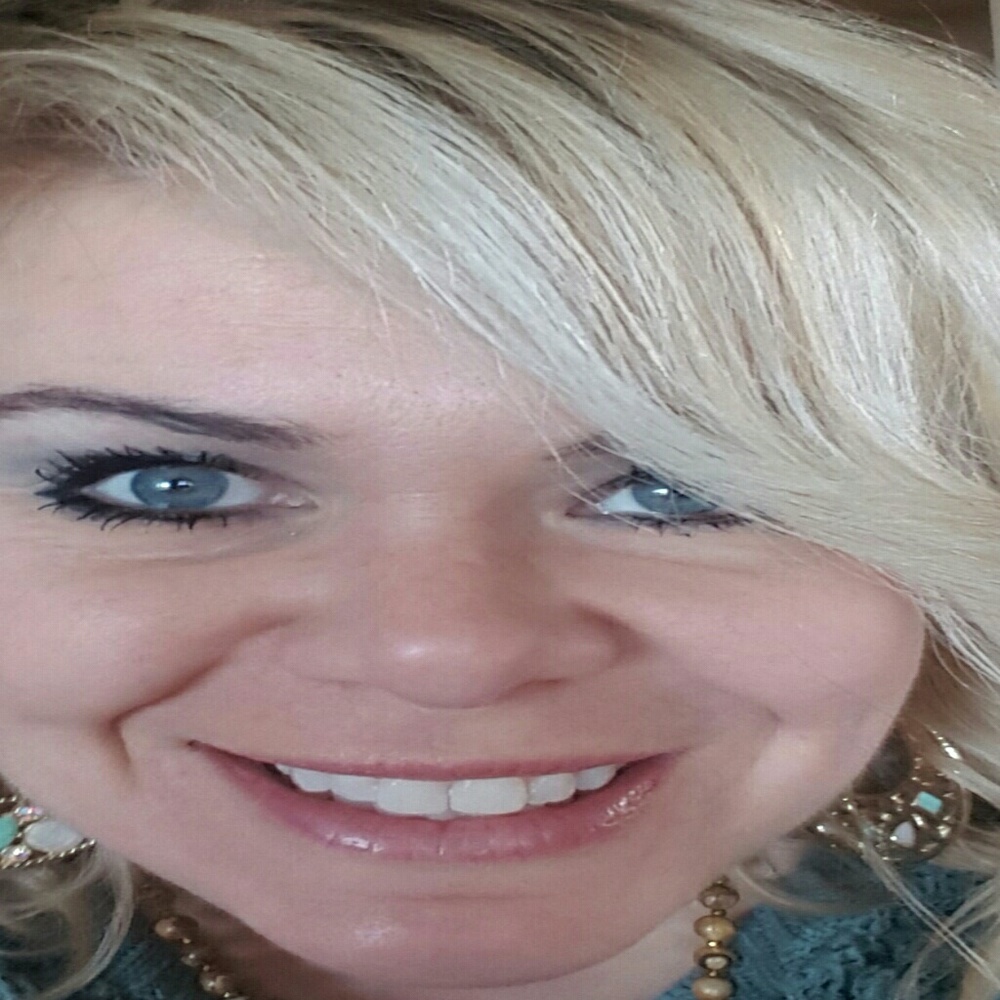 Meet your Posher, Rebecca
