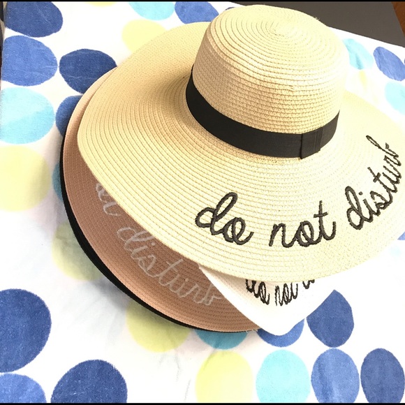 "Do not disturb" floppy beach hat!! - Picture 3 of 8