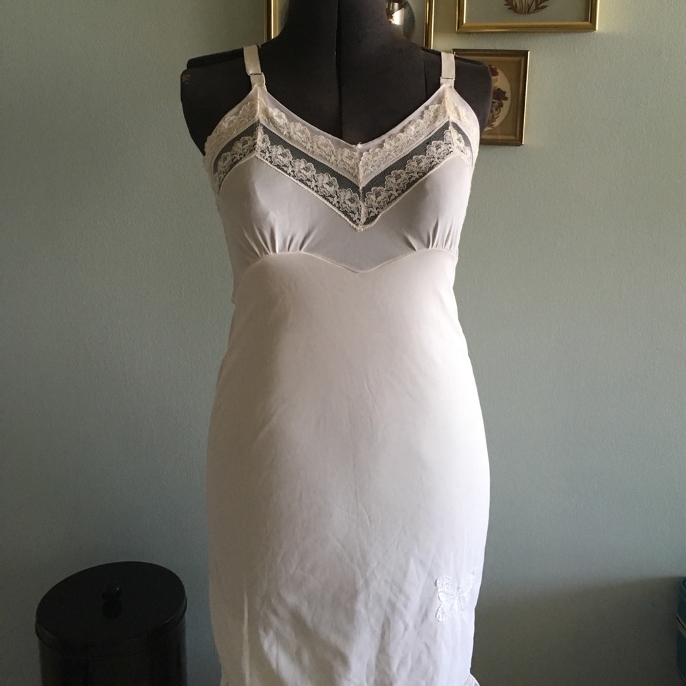 Set of 2 🍦VINTAGE slips