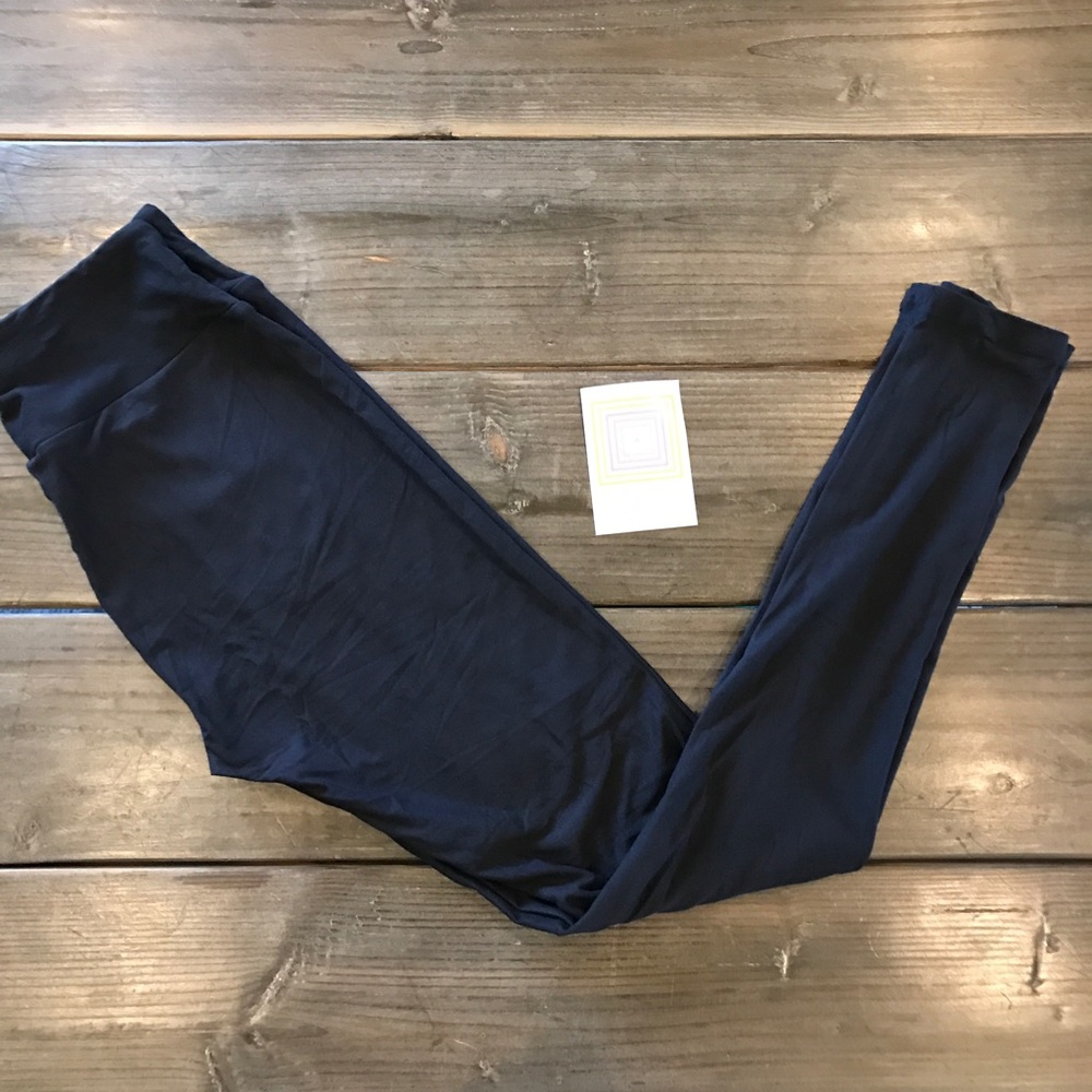 NEW OS SOLID BLACK LuLaRoe leggings!