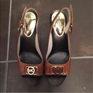 Michael Kors Tan Leather Wedge Sandals - Sz 7