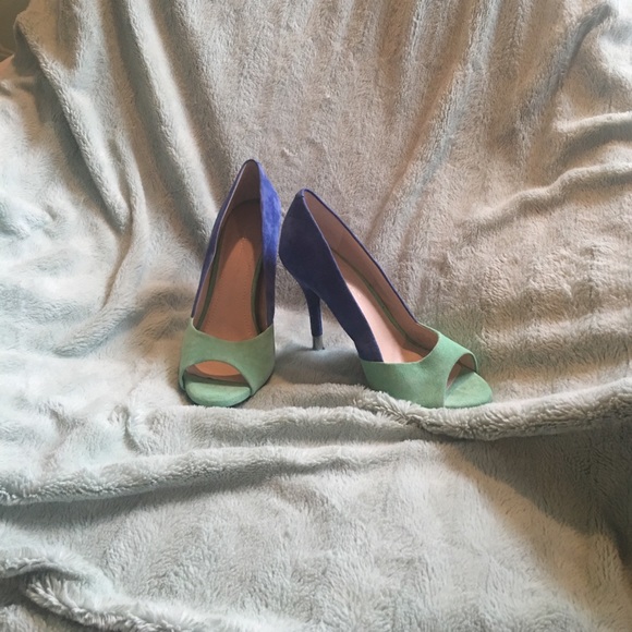 BCBG Shoes - BCBG HEELS