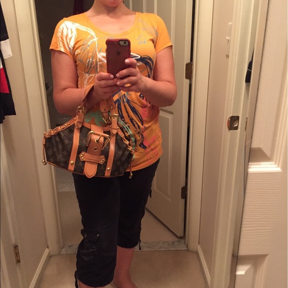 Authentic Louis Vuitton Theda gM Monogram Handbag - Picture 6 of 6