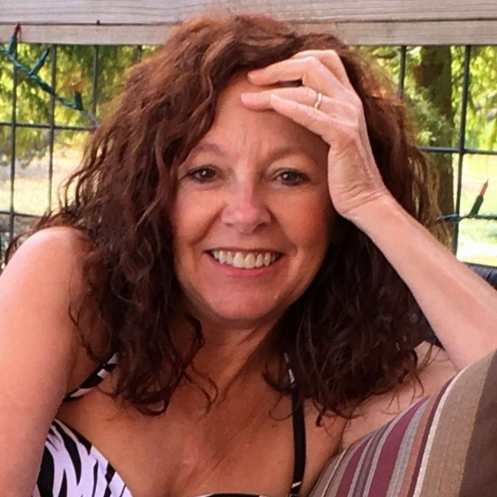 Meet your Posher, Suzette