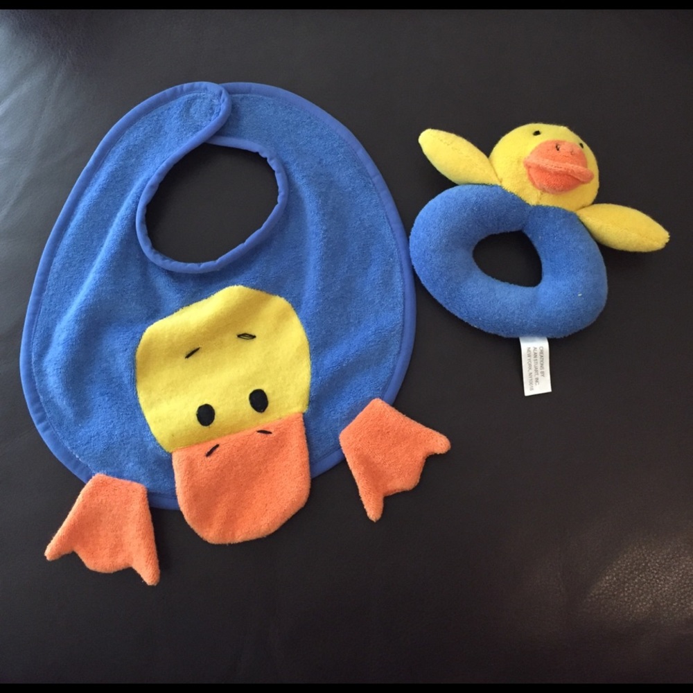 Bib & rattle set