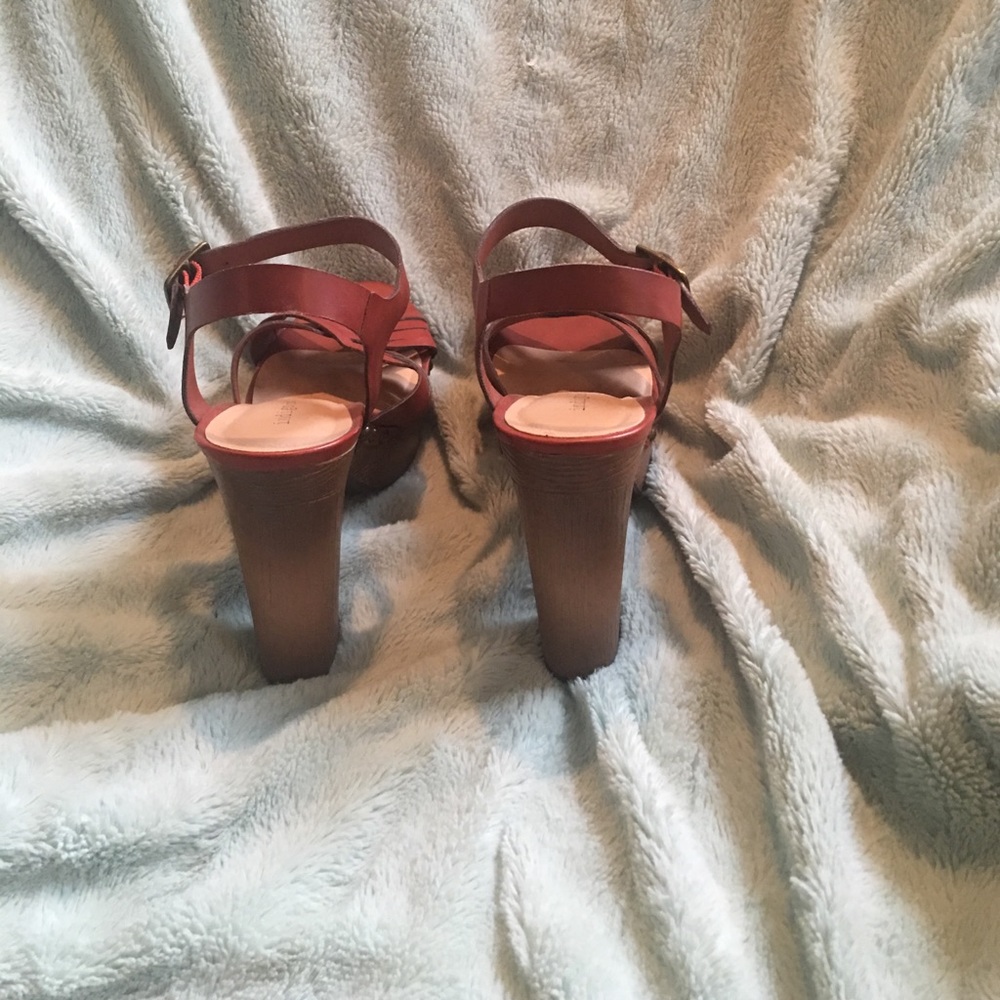 Platform heels - Picture 2 of 4