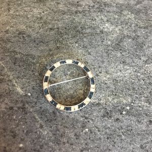 Ciner circle pin