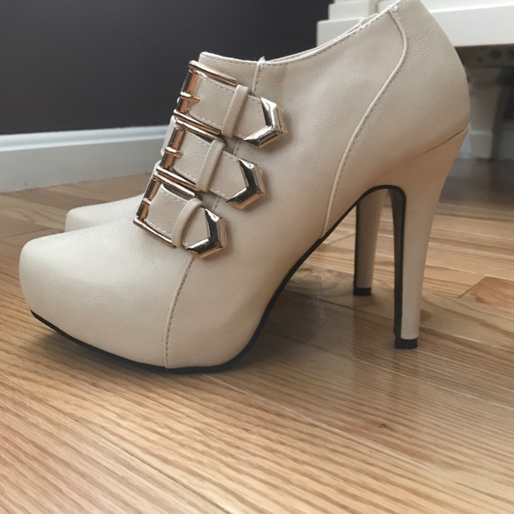 Cream booties - Picture 2 of 4