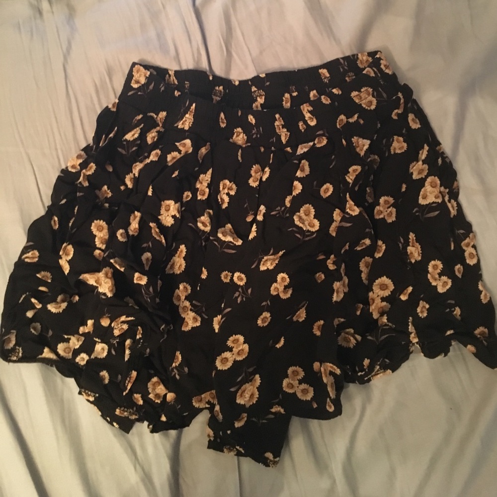 Brandy Melville Sunflower Skirt
