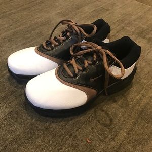 Boys golf shoes