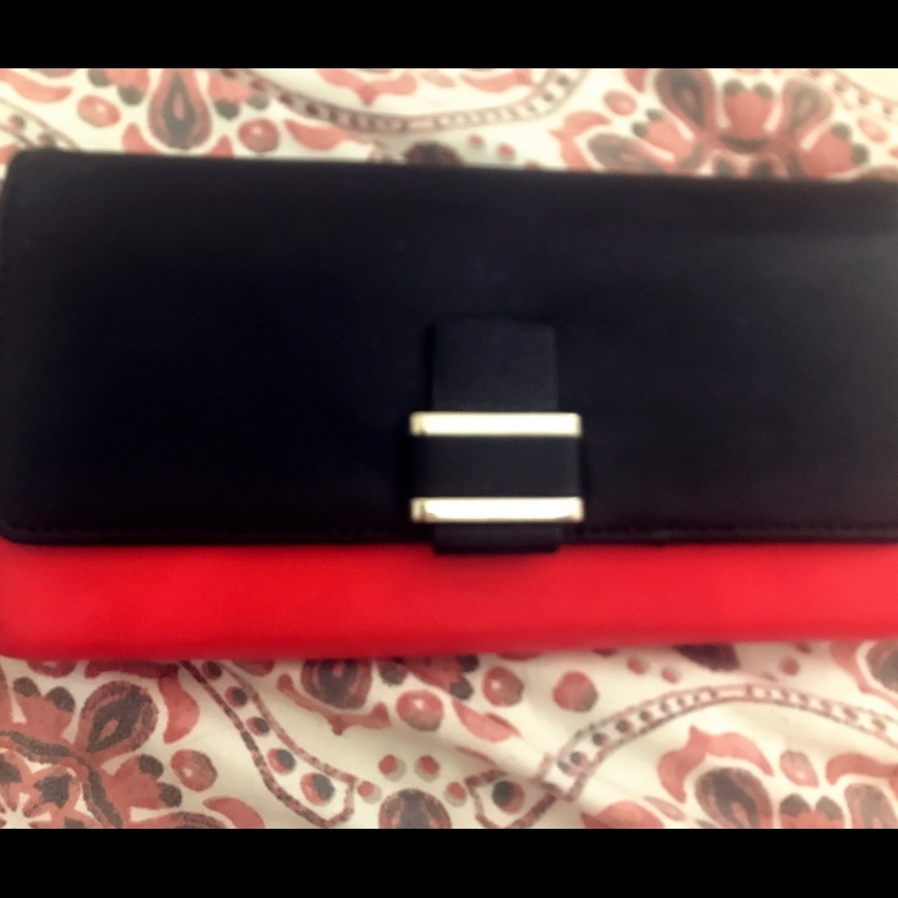 liz claiborne red black wallet