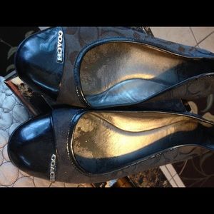 Coach flats
