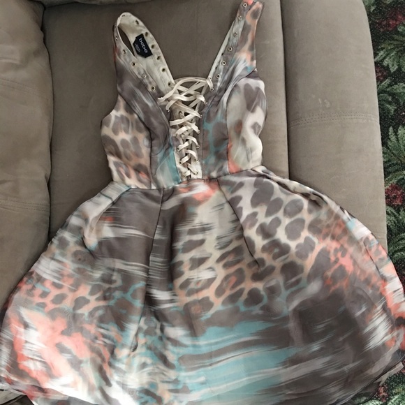 bebe Dresses & Skirts - Bebe multicored dress