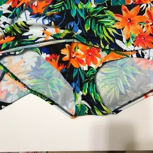 Maxine of Hollywood Swim - 🎉Host Pick🎉Hawaiian Floral Swim Dress - SW-9 Maxine of Hollywood Swim - 🎉Host Pick🎉Hawaiian Floral Swim Dress - SW-9