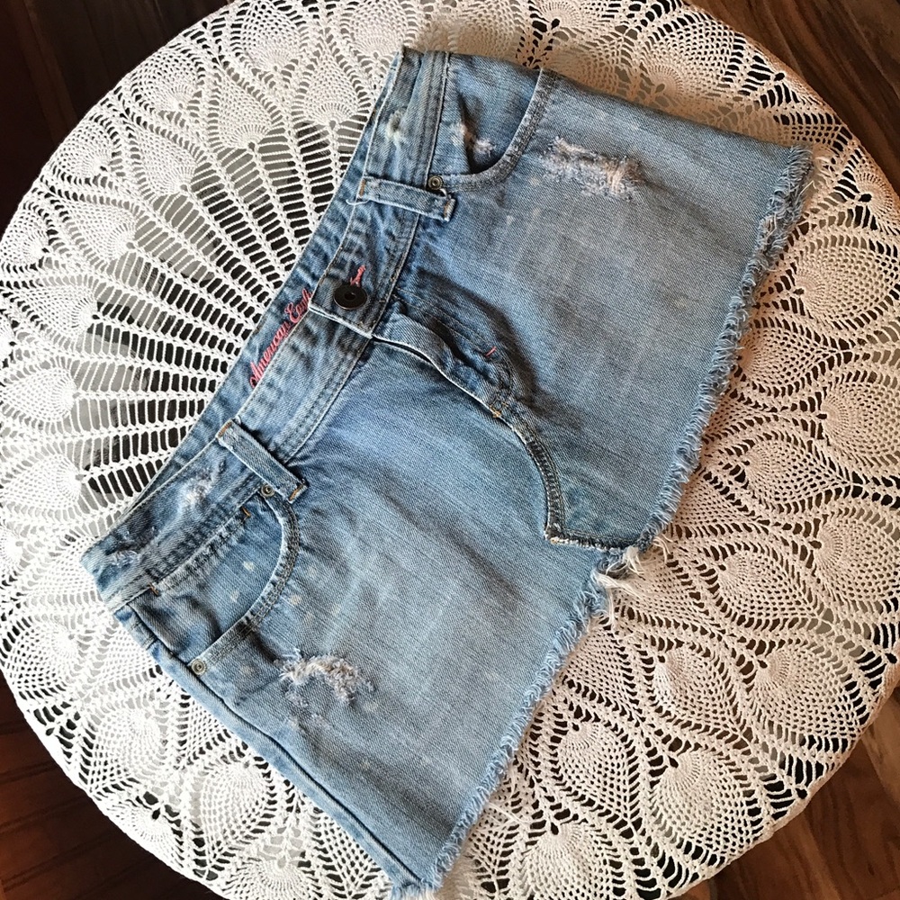 American Eagle distressed skirt