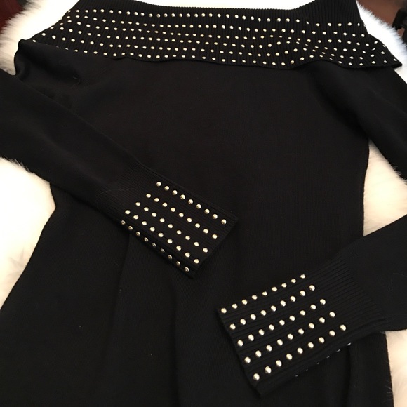 🆕 Sexy black off shoulder dress with gold accent - Picture 4 of 8