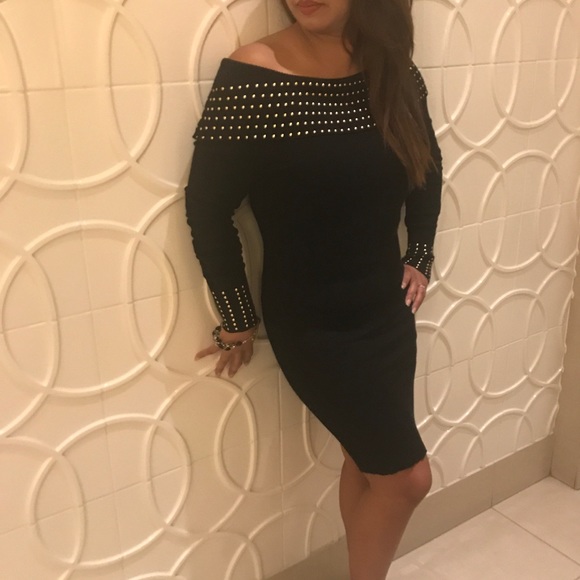 🆕 Sexy black off shoulder dress with gold accent - Picture 8 of 8