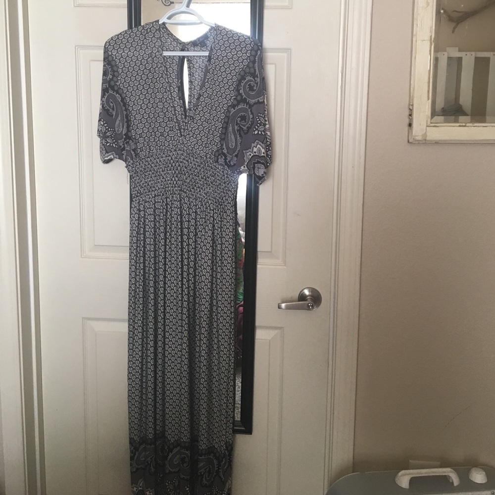 Grey Paisley XL Maxi Dress