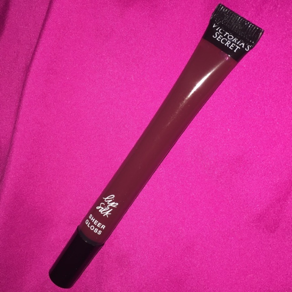 NWT VS Lip Silk Sheer Gloss