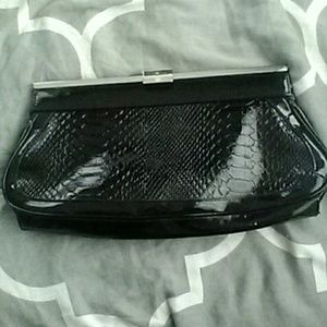 Black clutch