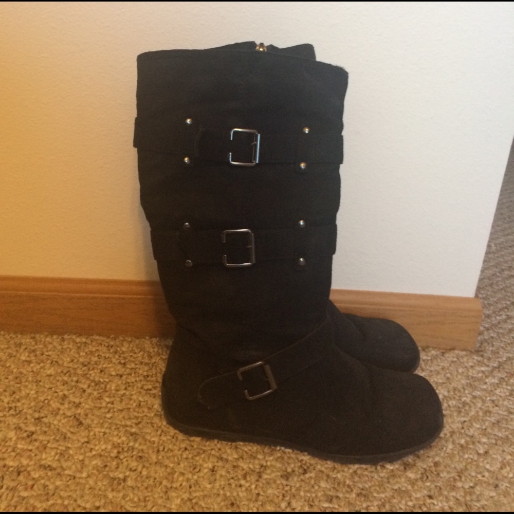 Black Boots
