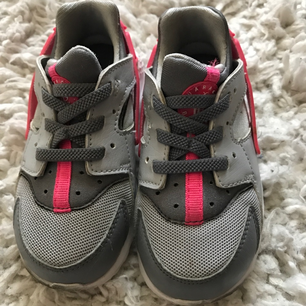 🚫SOLD Preloved toddler nike huarache size 8