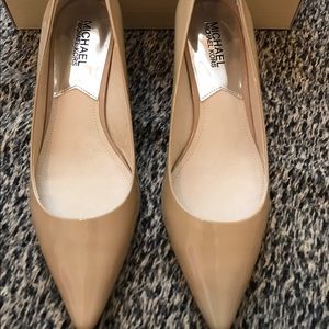 Michael Kors pumps