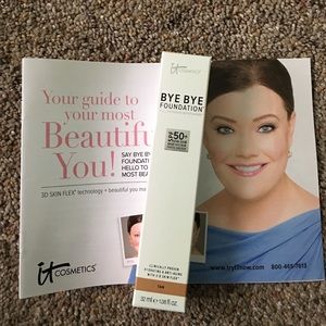 It Cosmetics Bye Bye Foundation in tan