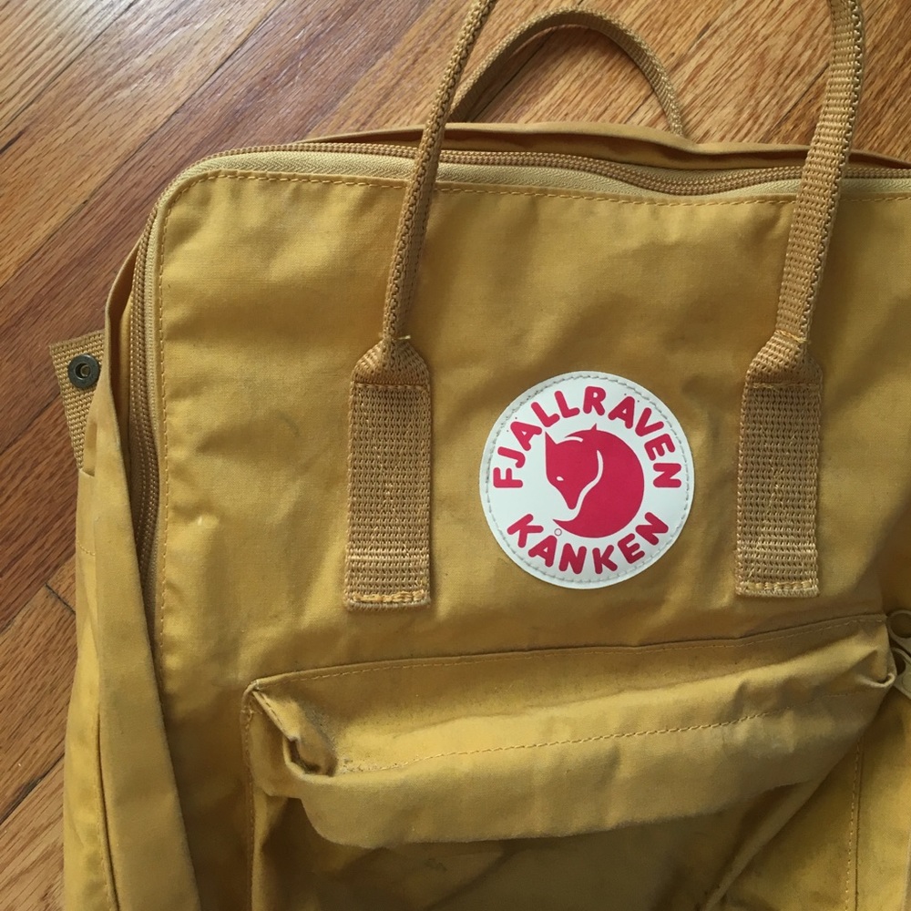 FJALLRAVEN KANKEN Backpack in Mustard